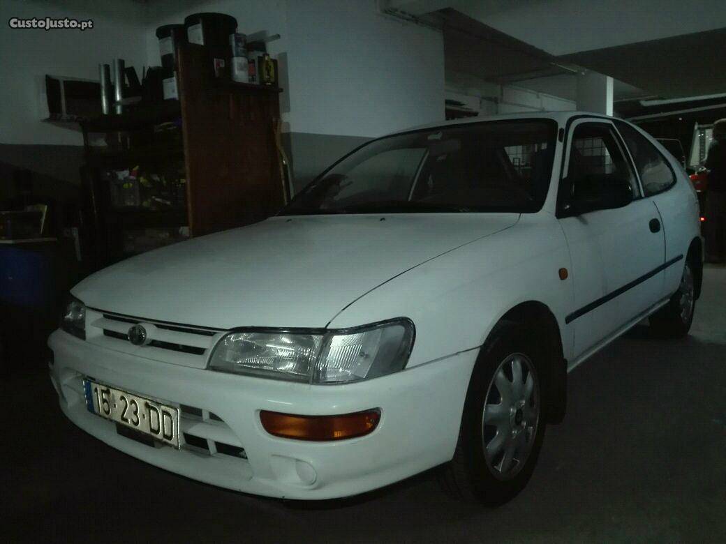 Toyota Corolla star van 2.0 D Janeiro/90 - à venda -