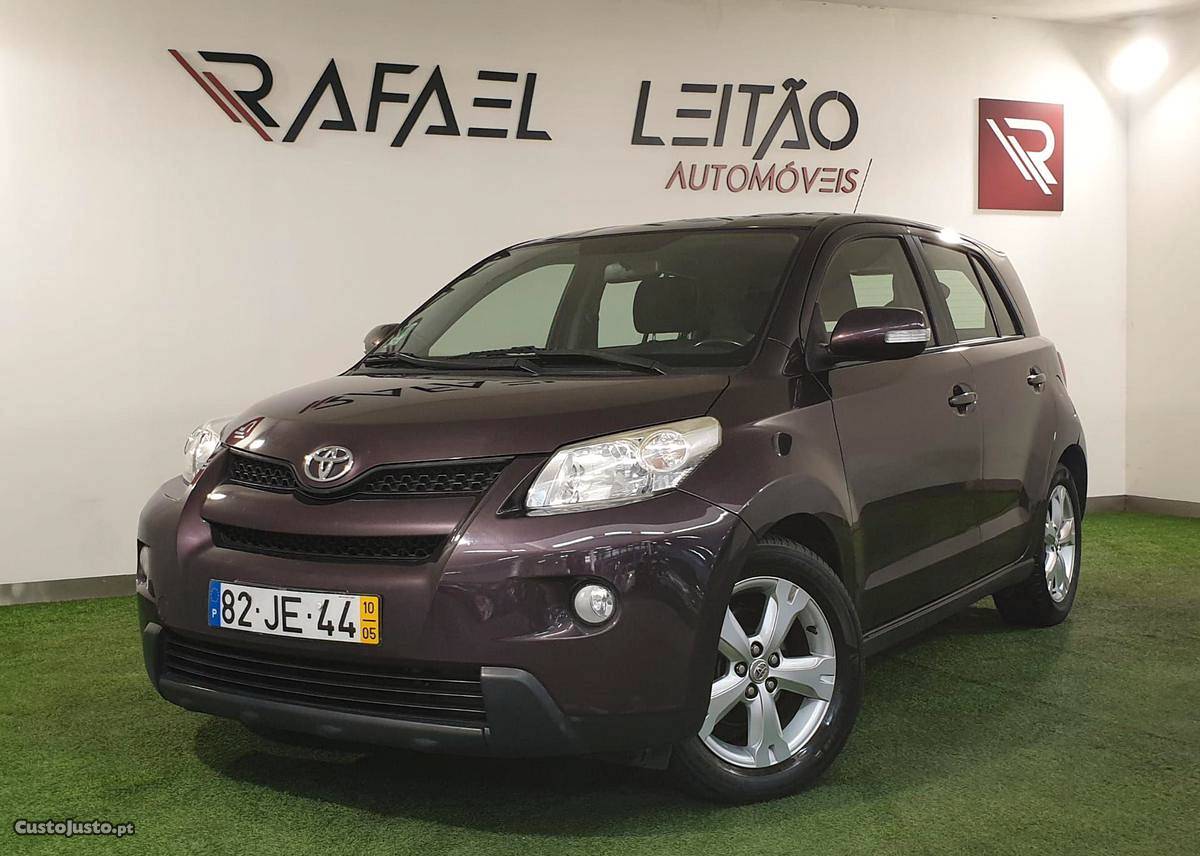 Toyota Urban Cruiser 1.4 D-4D Maio/11 - à venda -