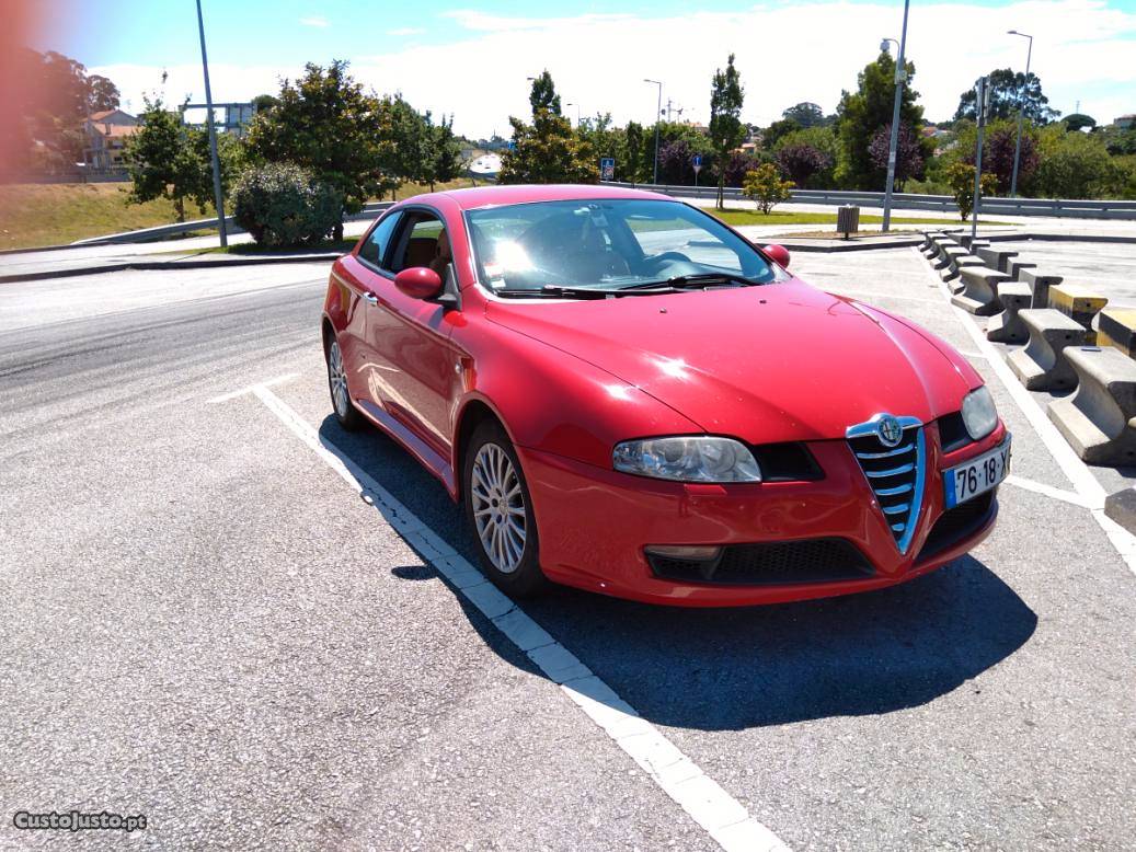 Alfa Romeo GT 1.9 JTD Junho/04 - à venda - Ligeiros