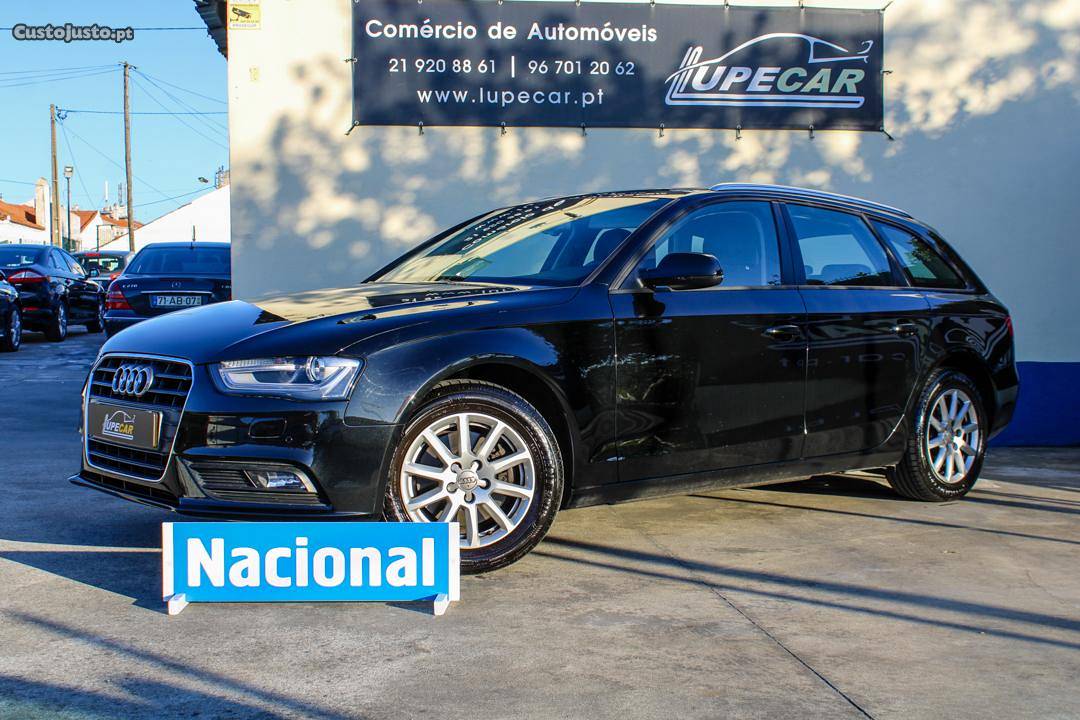 Audi A4 A 2.0 TDI Multitroni Fevereiro/15 - à venda -