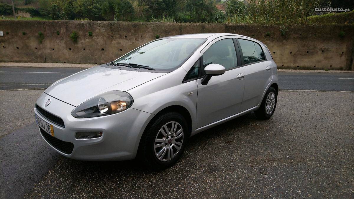 Fiat Grande Punto 1.2 Dezembro/12 - à venda - Ligeiros