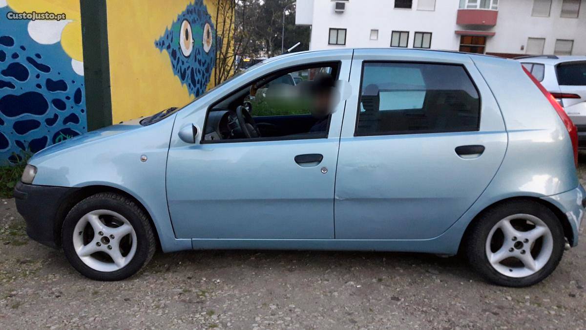 Fiat Punto ELX Agosto/00 - à venda - Ligeiros Passageiros,