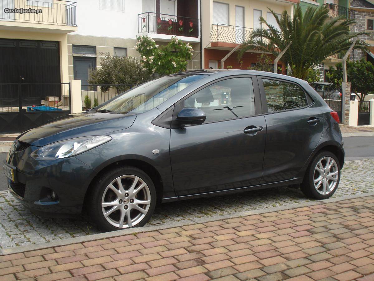 Mazda 2 1.3 MZR GPL 102mil Outubro/09 - à venda - Ligeiros