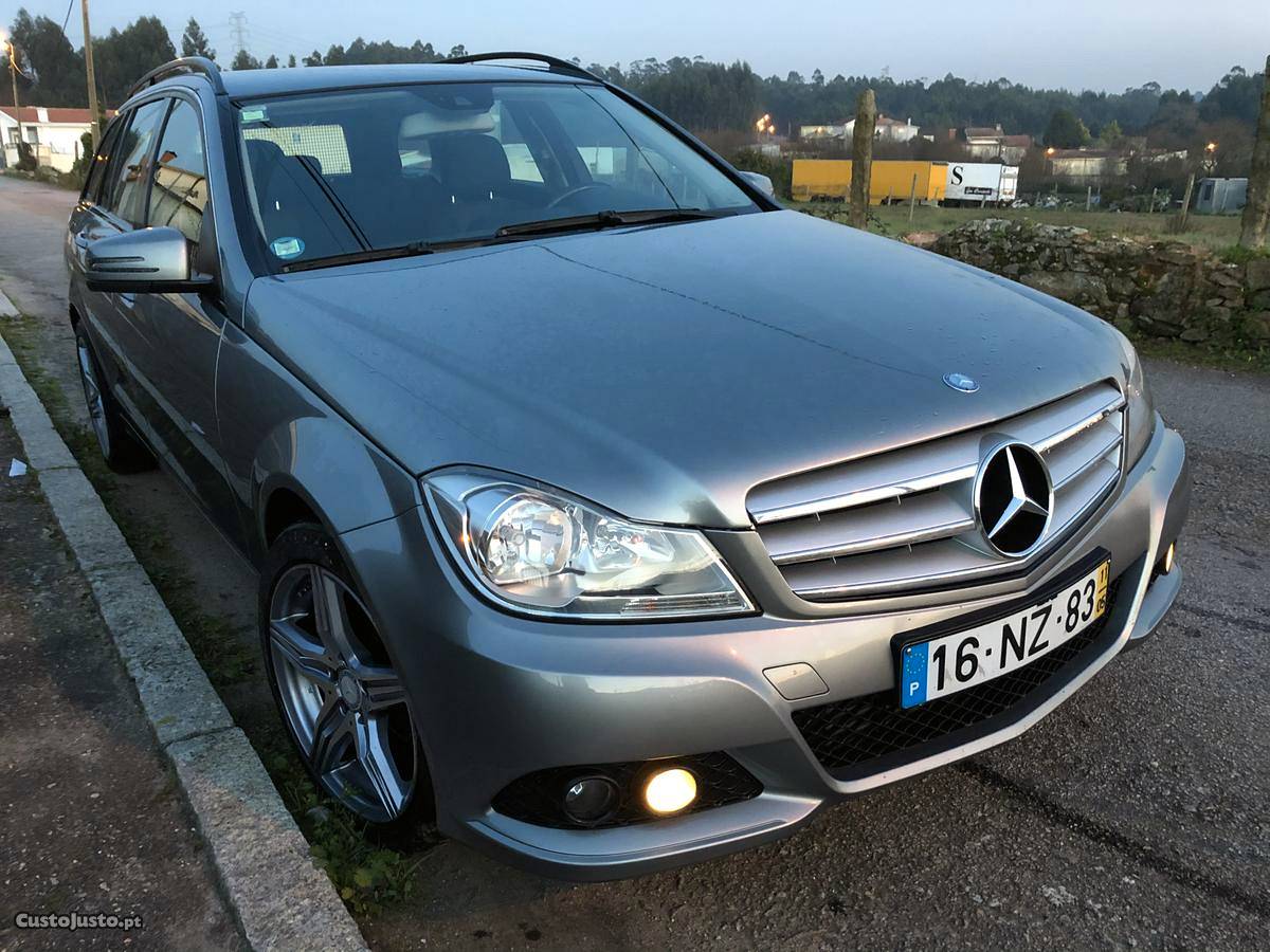 Mercedes-Benz C 200 Blueefficiency Maio/11 - à venda -