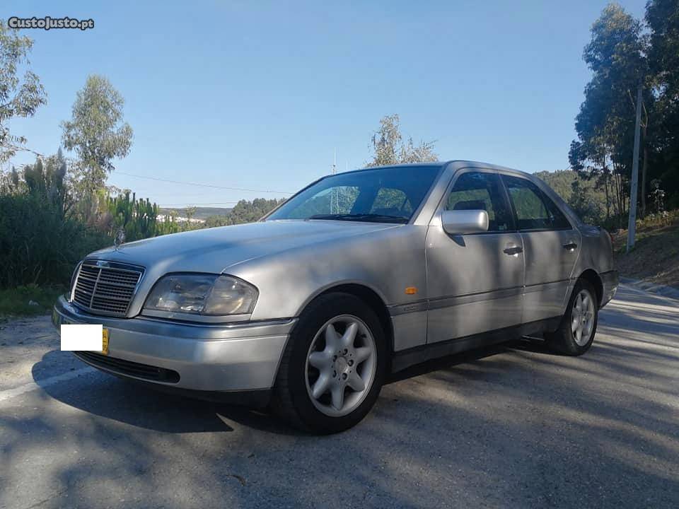 Mercedes-Benz C 220 d Elegance Agosto/94 - à venda -