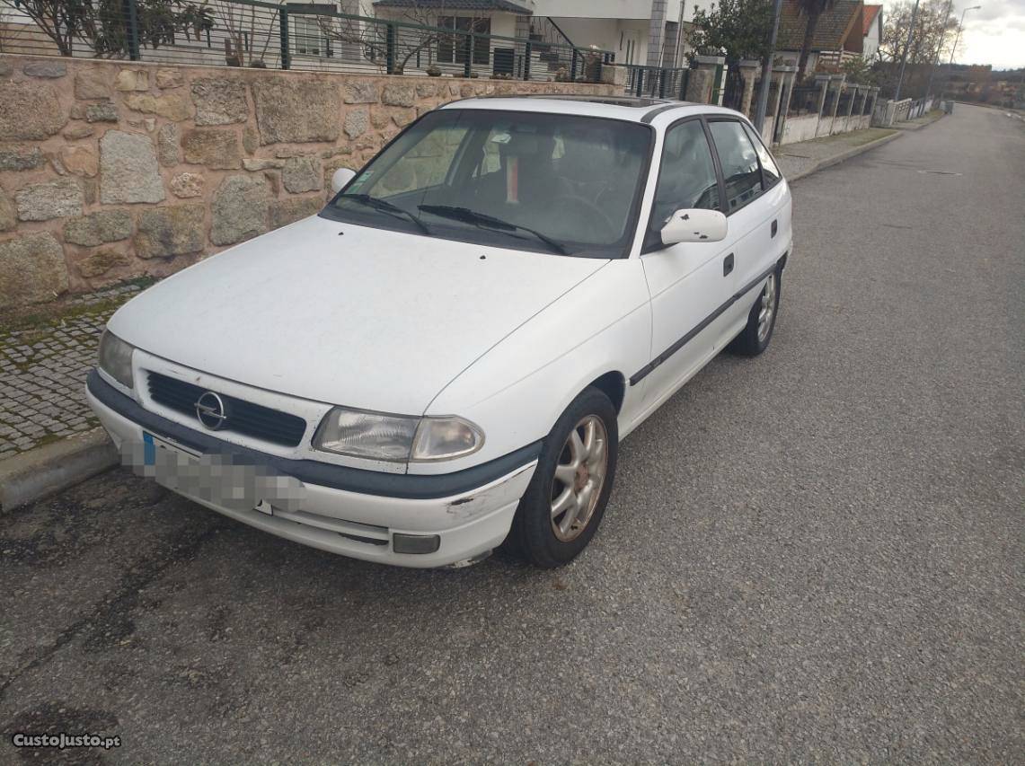 Opel Astra Sport TD Isuzu Março/95 - à venda - Ligeiros