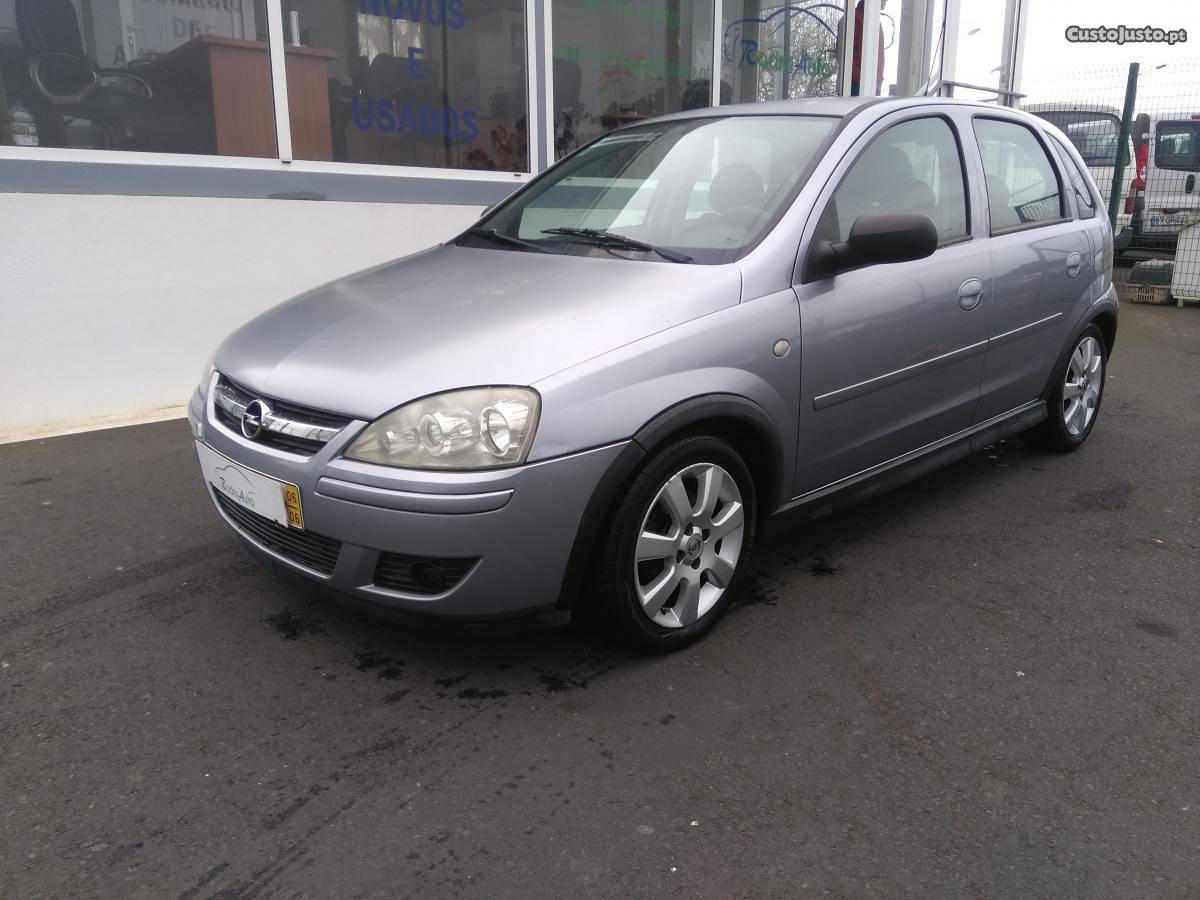 Opel Corsa 1.3CDTI Junho/06 - à venda - Ligeiros