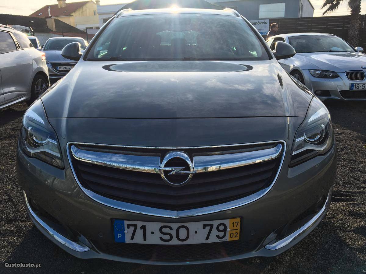Opel Insignia Sports Tourer SW Fevereiro/17 - à venda -