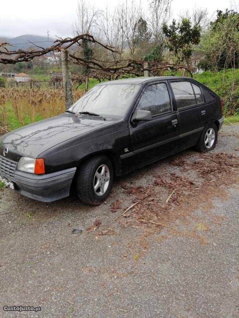 Opel Kadett 1.3 S Março/88 - à venda - Ligeiros