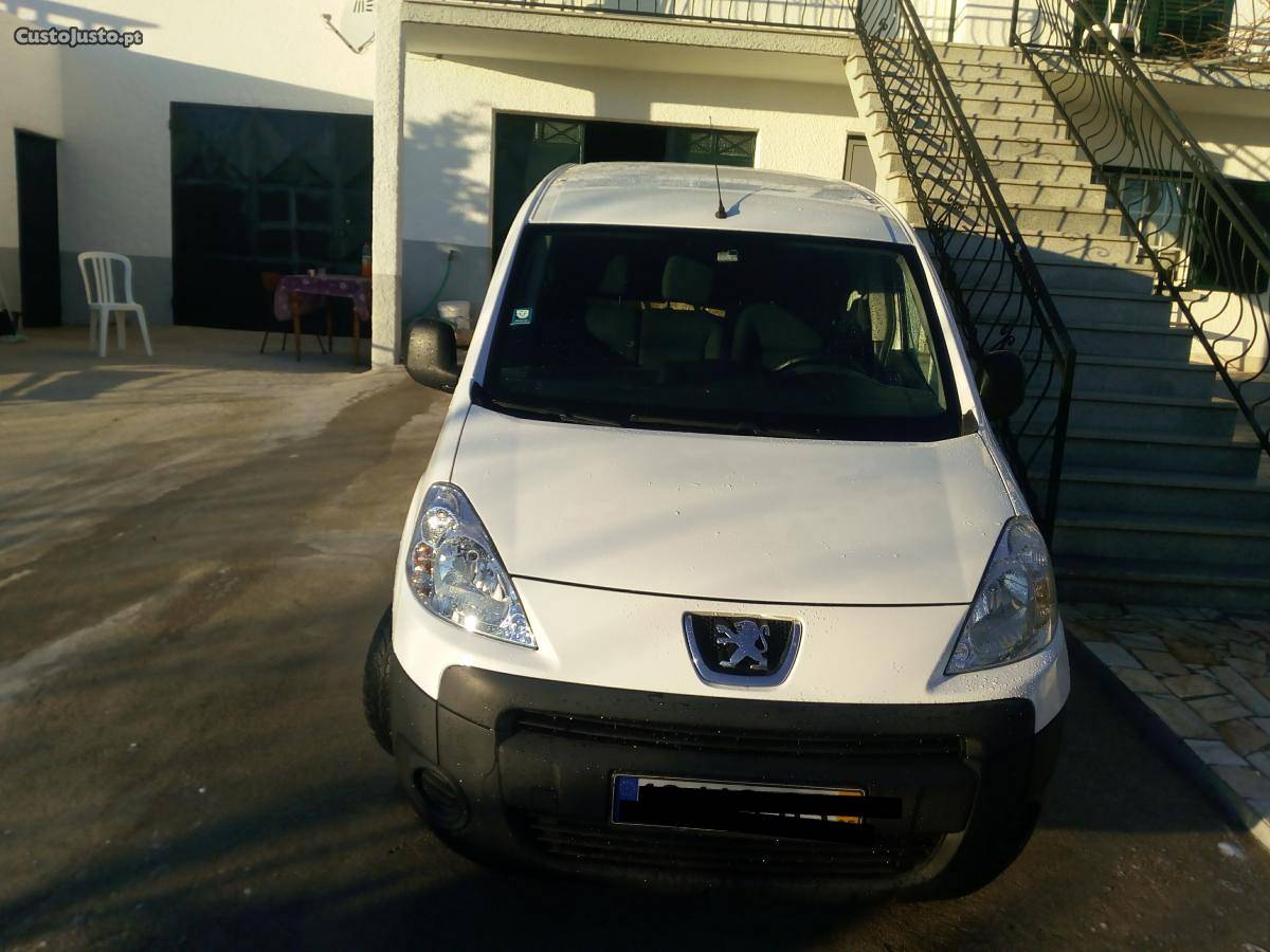 Peugeot Partner 1.6hdi 90cv Maio/12 - à venda - Comerciais