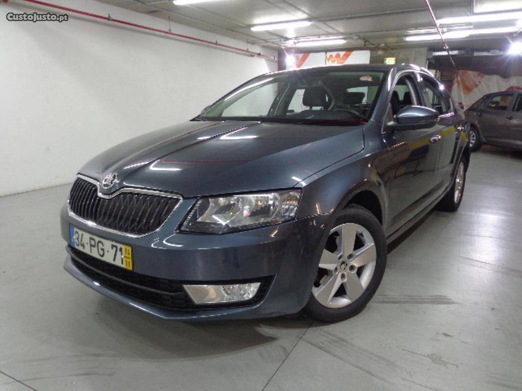 Skoda Octavia 1.6 TDI105cvNacional Novembro/14 - à venda -