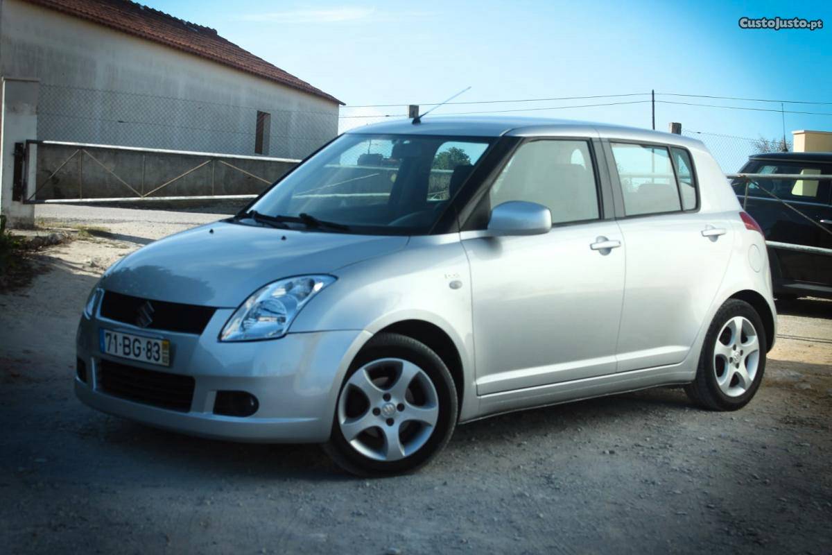 Suzuki Swift 1.3 DDis Fevereiro/06 - à venda - Ligeiros