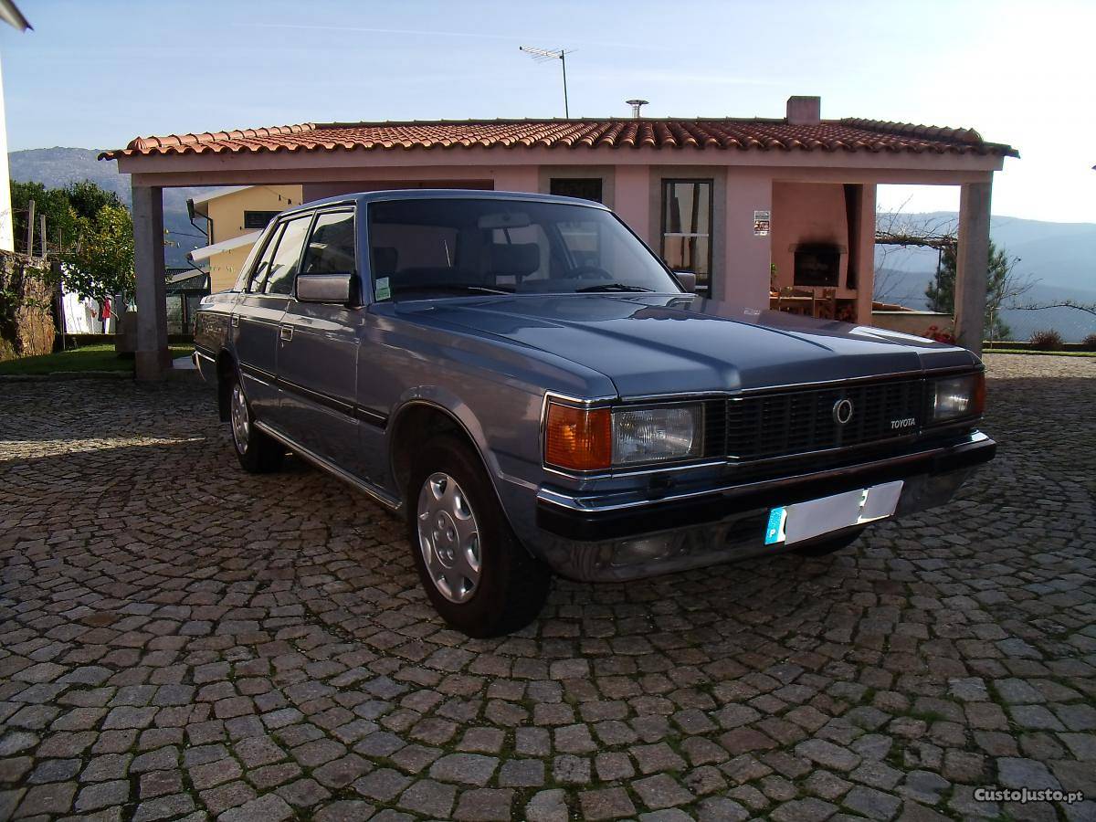 Toyota Crown  Novembro/82 - à venda - Ligeiros