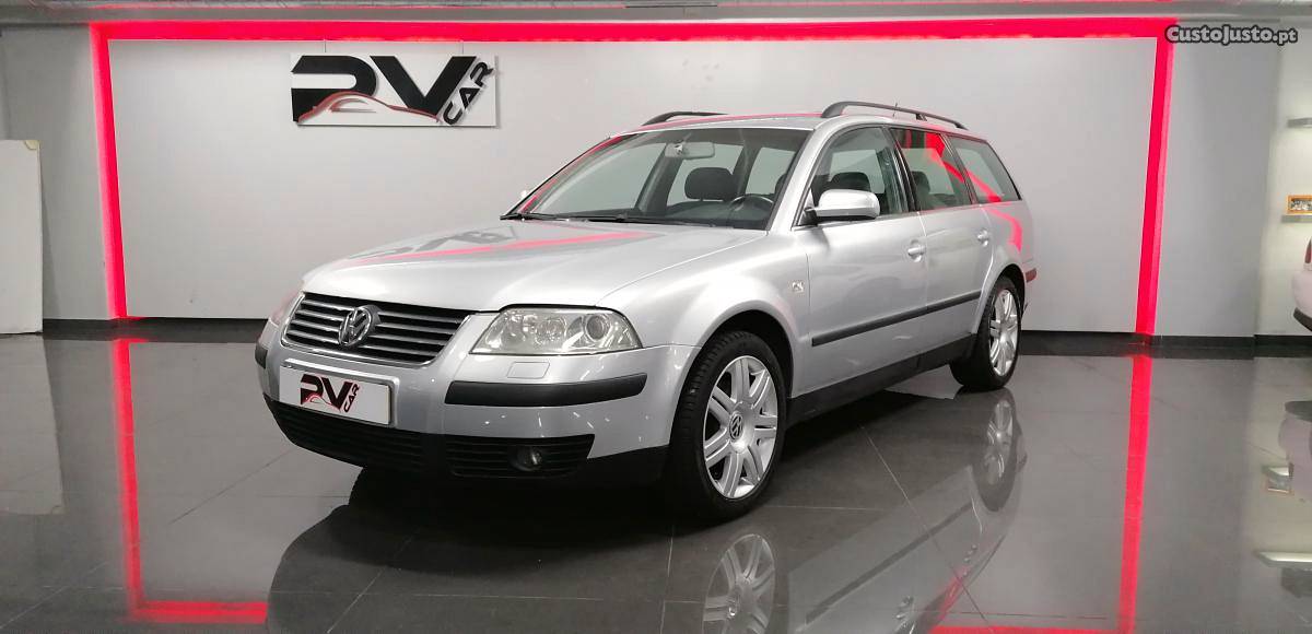 VW Passat 1.9Tdi130CvXenon j17 Outubro/03 - à venda -