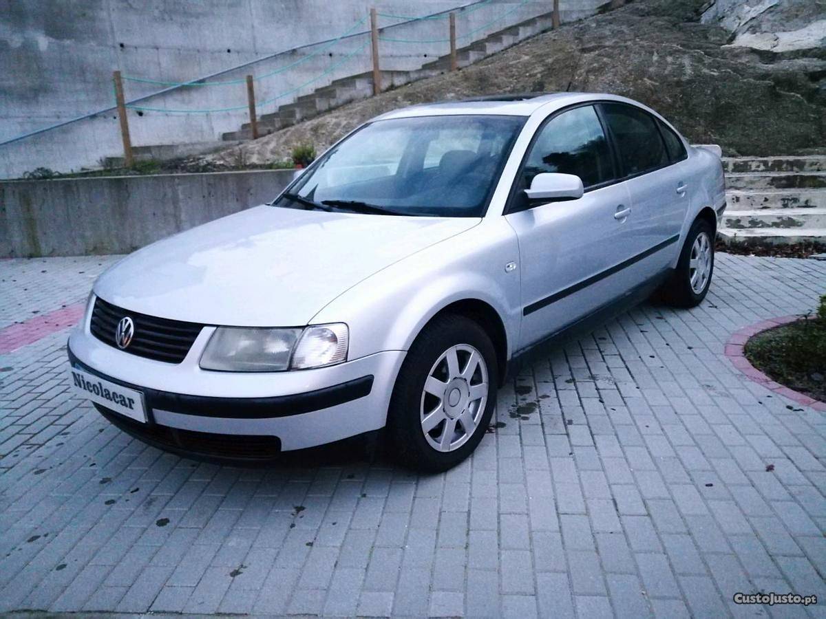 VW Passat 1.9tdi Dezembro/96 - à venda - Ligeiros