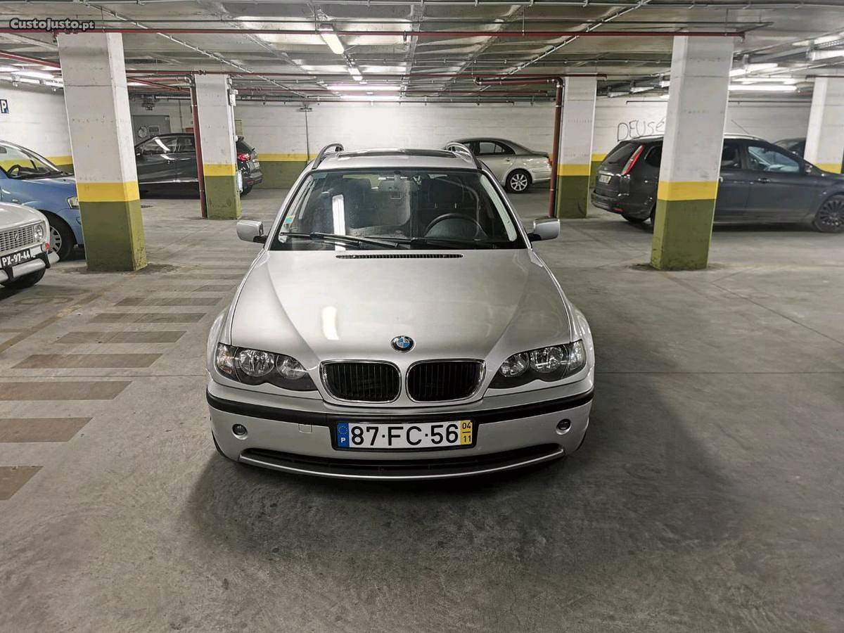 BMW cv) Touring Novembro/04 - à venda -