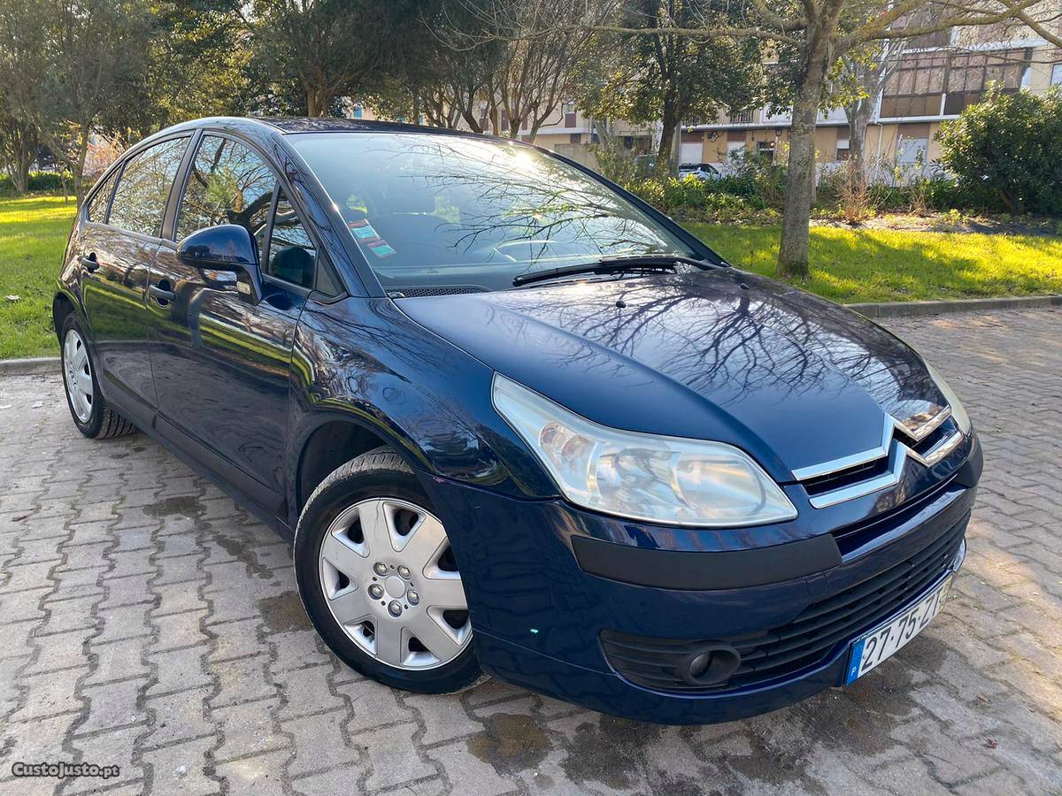 Citroën C4 1.6 HDI 110cv Abril/05 - à venda - Ligeiros