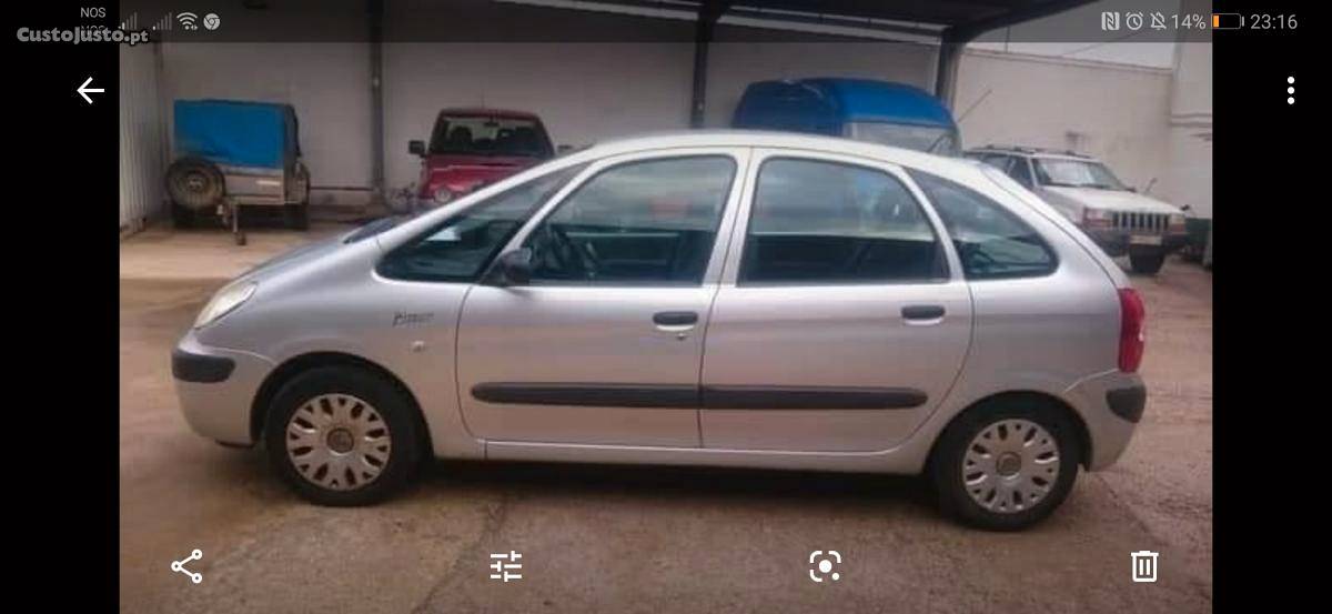 Citroën Picasso  hdi Junho/02 - à venda - Ligeiros