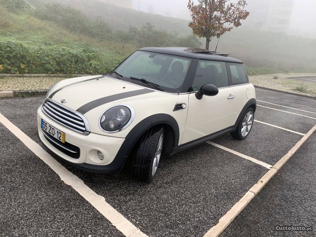 MINI Cooper Cooper d 1.6 Dezembro/10 - à venda - Ligeiros