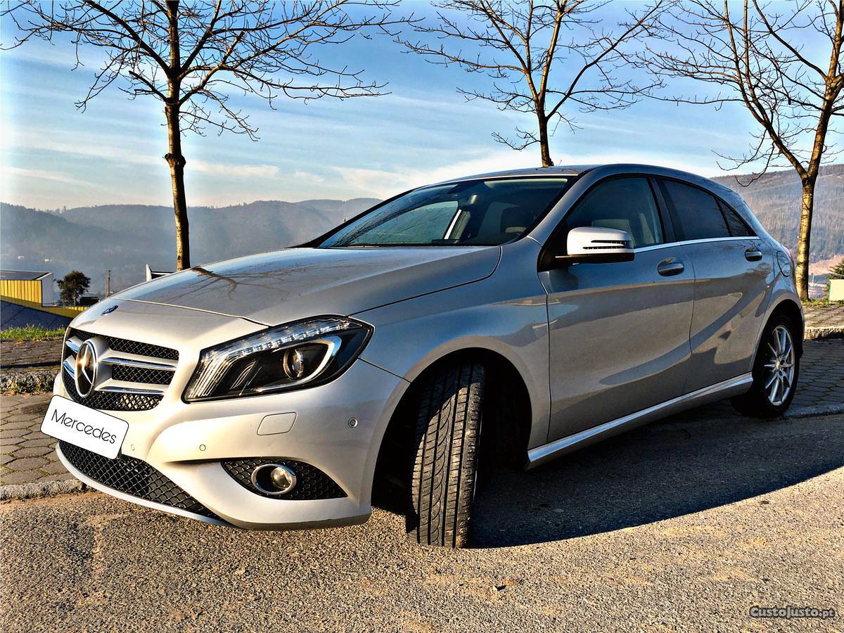 Mercedes-Benz A 180 Full Extras Maio/13 - à venda -