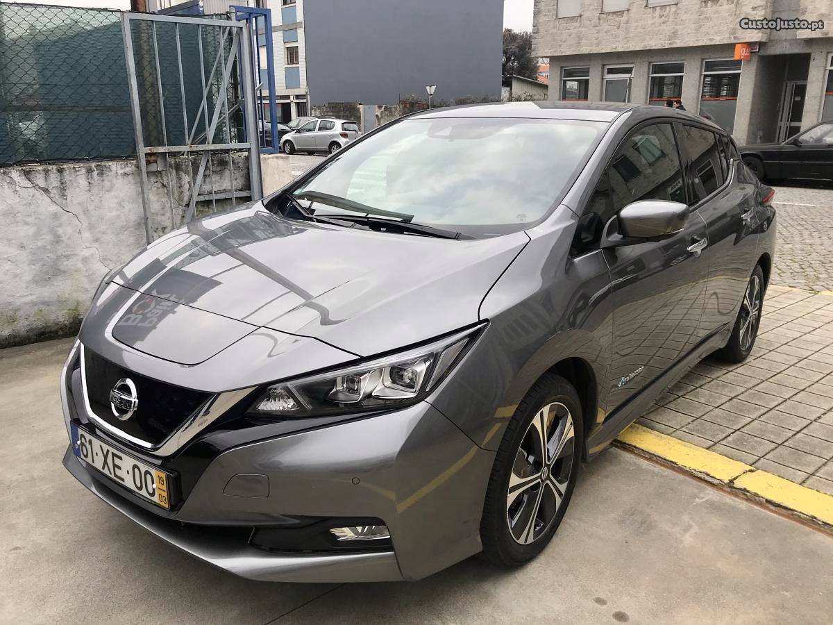 Nissan Leaf N-Connecta 40Kw Março/19 - à venda - Ligeiros