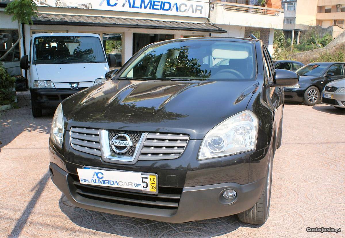 Nissan Qashqai 2.0 DCi Autom. 150cv Setembro/08 - à venda -