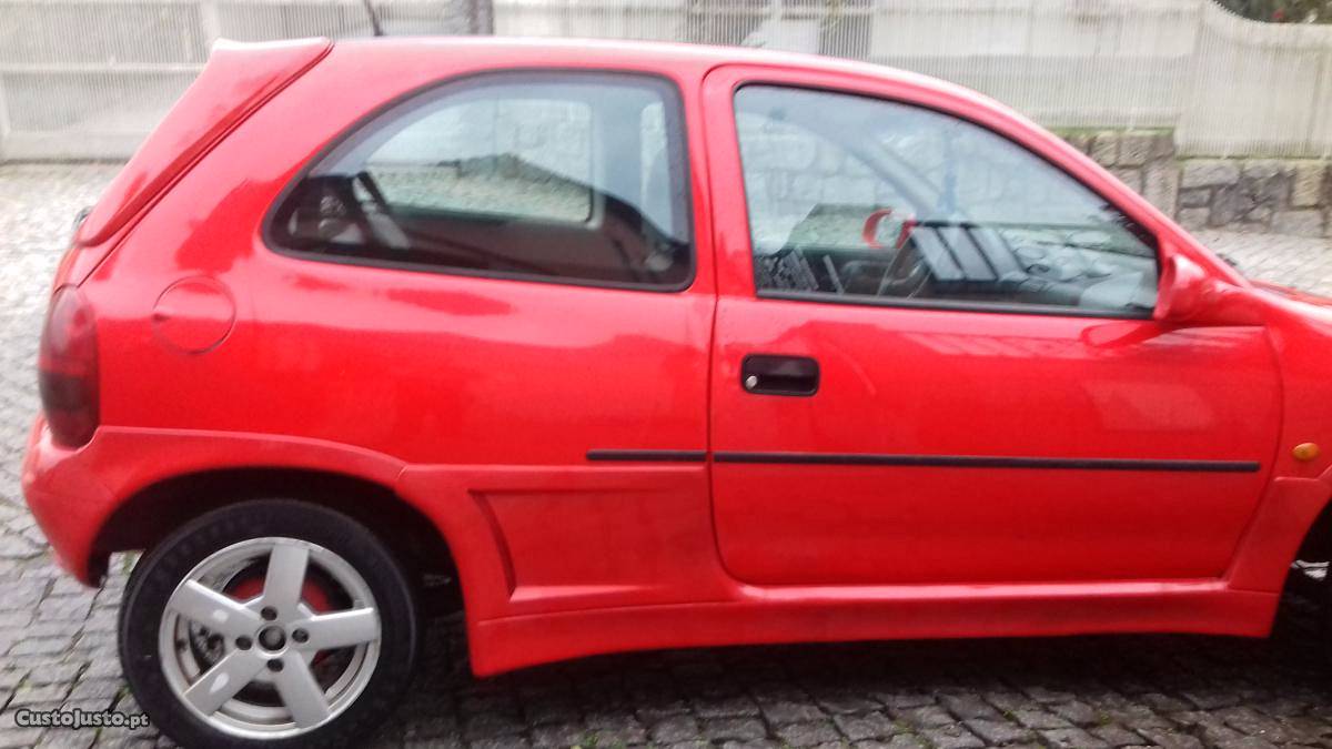 Opel Corsa 15D Maio/94 - à venda - Ligeiros Passageiros,