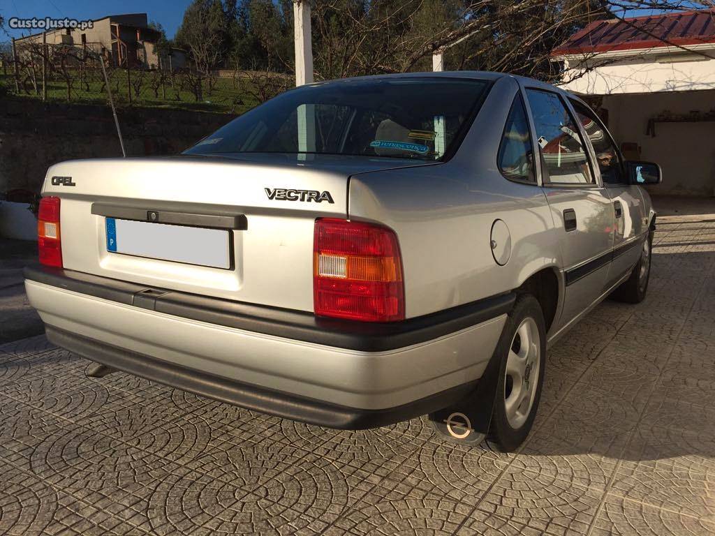 Opel Vectra GL Maio/89 - à venda - Ligeiros Passageiros,