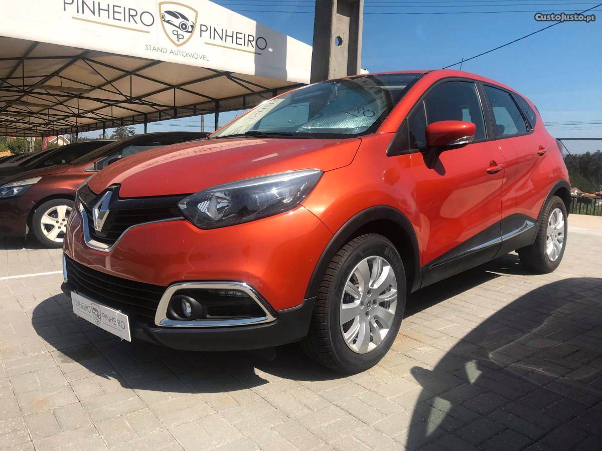 Renault Captur 1.5dci Junho/14 - à venda - Ligeiros