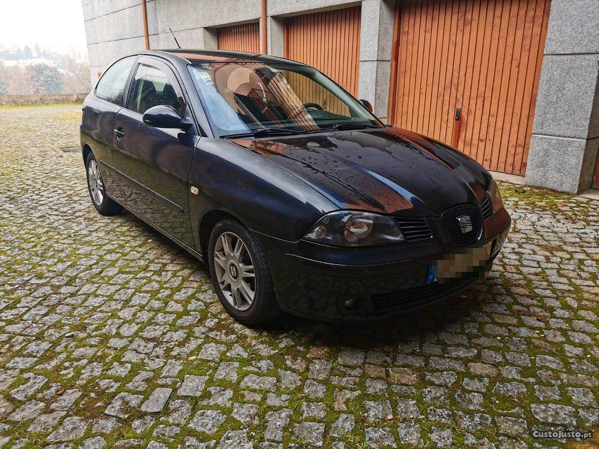 Seat Ibiza 1. 4 TDI Outubro/05 - à venda - Ligeiros