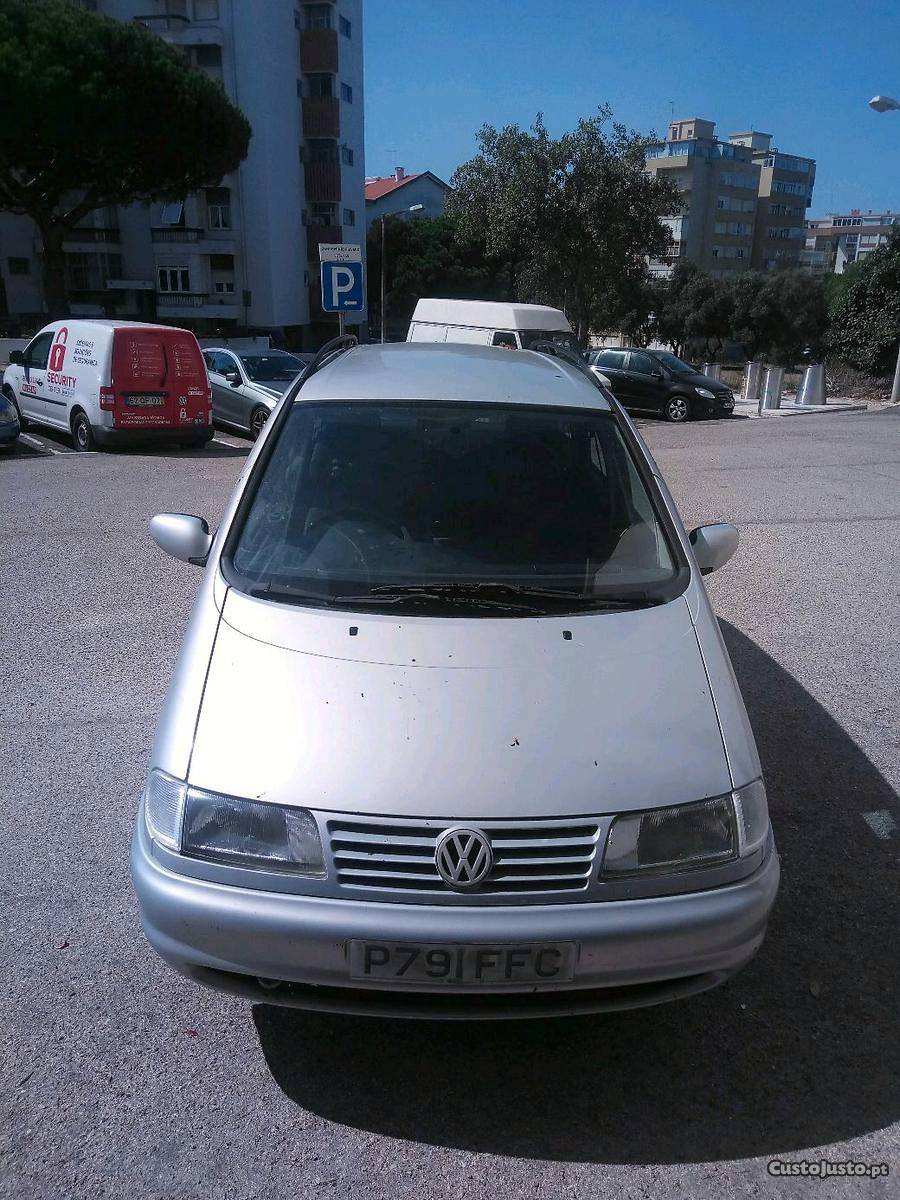 VW Sharan GL Junho/97 - à venda - Monovolume / SUV, Lisboa
