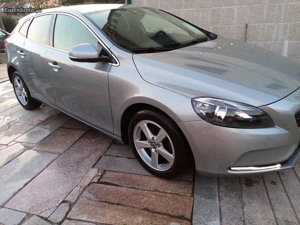 Volvo V DCV Outubro/13 - à venda - Ligeiros