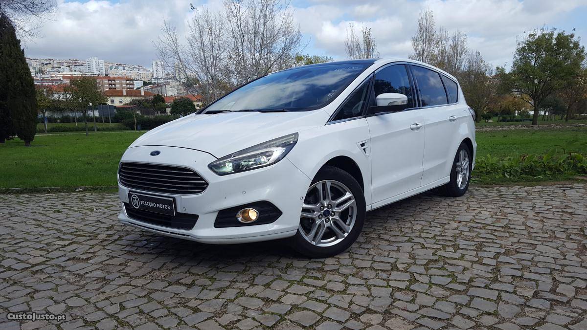 Ford S-Max 2.0 TDCi Titanium Dezembro/15 - à venda -