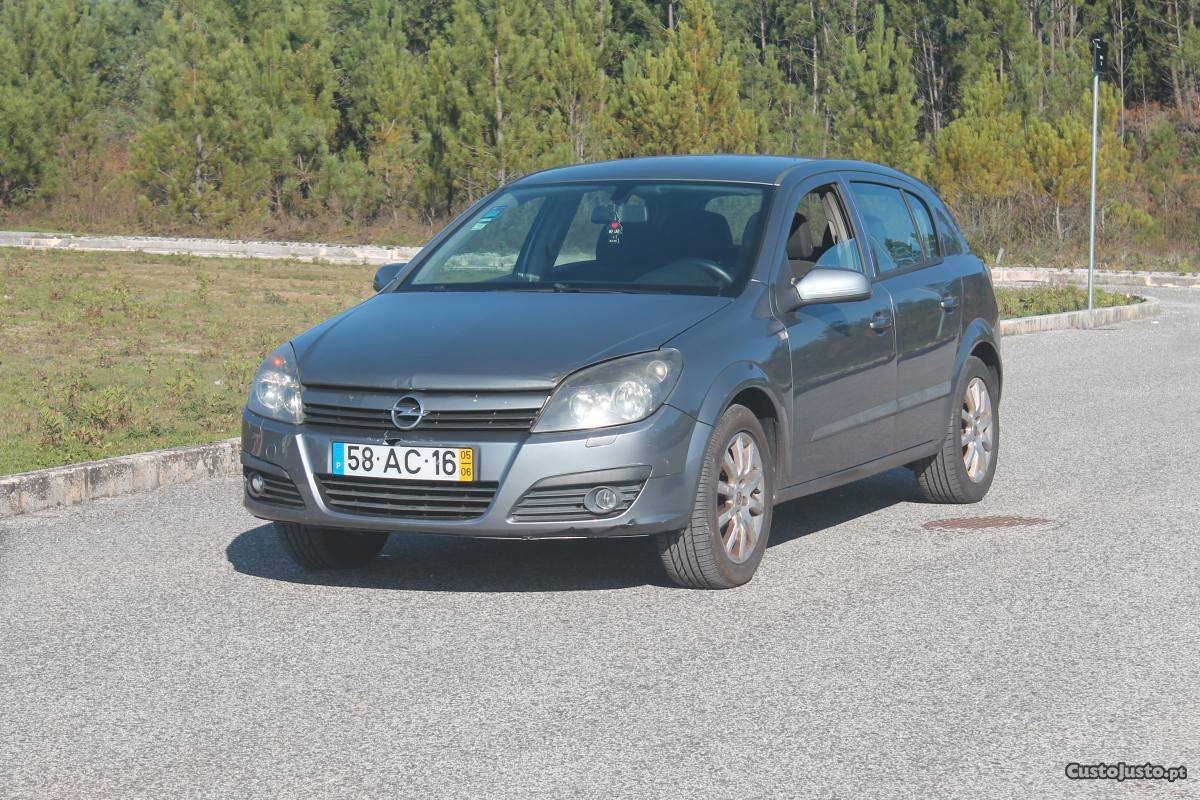 Opel Astra H 1.3 CDTi Enjoy Maio/05 - à venda - Ligeiros