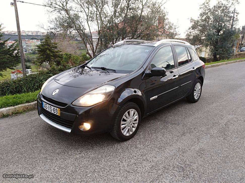 Renault Clio Break 1.5 DCi Fevereiro/10 - à venda -