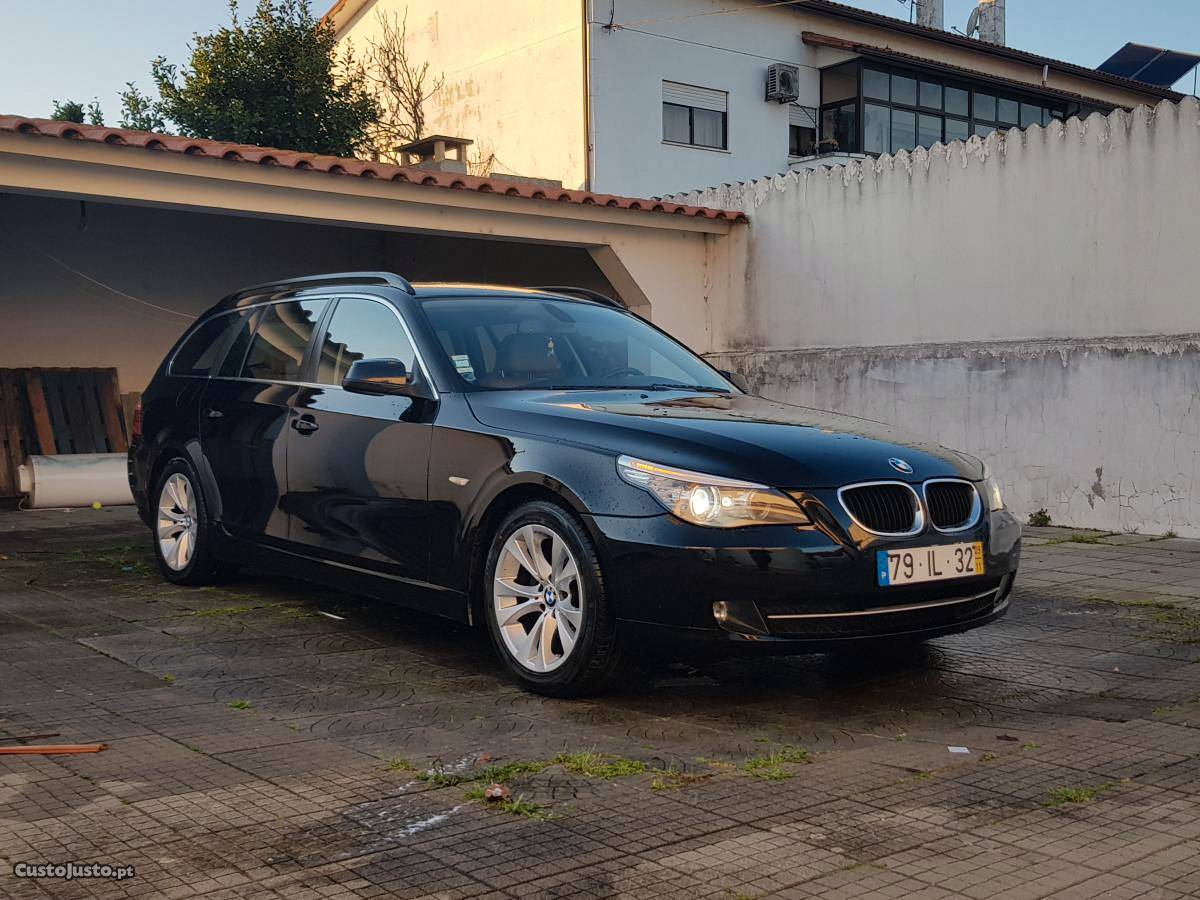 BMW 520 Touring Novembro/09 - à venda - Ligeiros