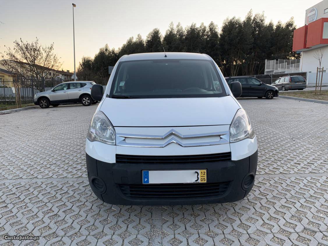 Citroën Berlingo 1.6 HDI 90 cv Maio/12 - à venda -