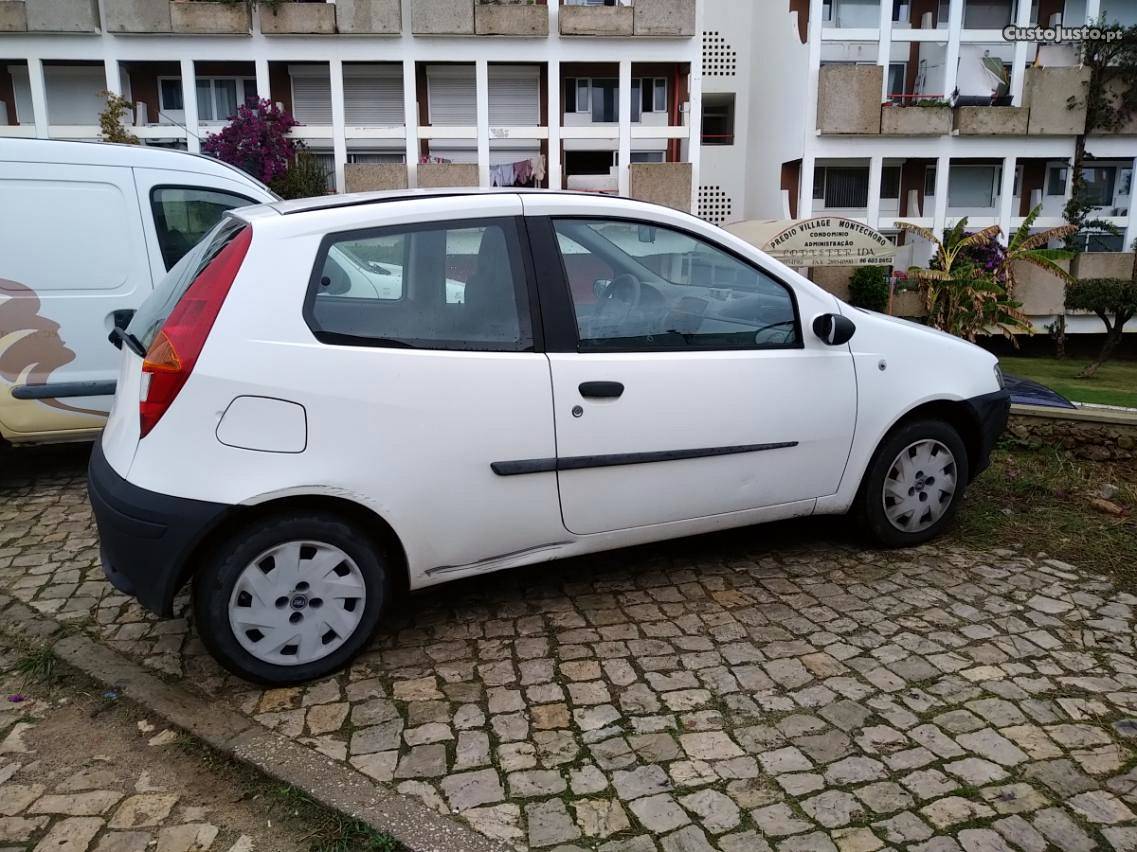 Fiat Punto 1.2 Março/01 - à venda - Ligeiros Passageiros,