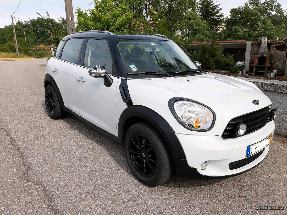 MINI Countryman Cooper 1.6 D Outubro/10 - à venda -