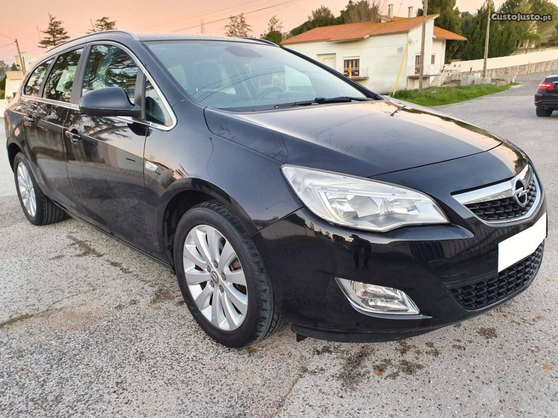 Opel Astra 1,7CDTI COSMO NOVA Agosto/12 - à venda -