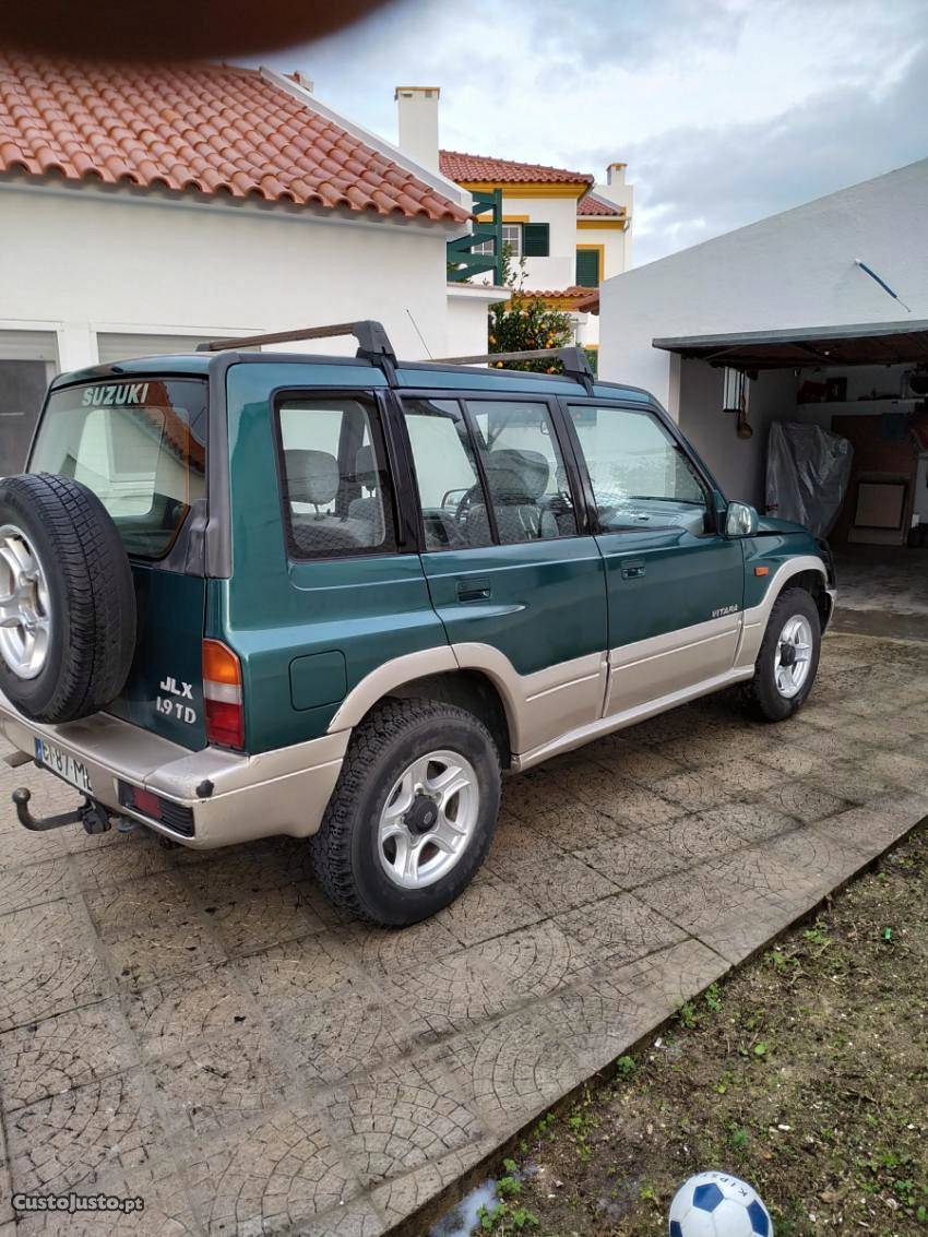 Suzuki Grand Vitara Jlx Outubro/99 - à venda - Pick-up/