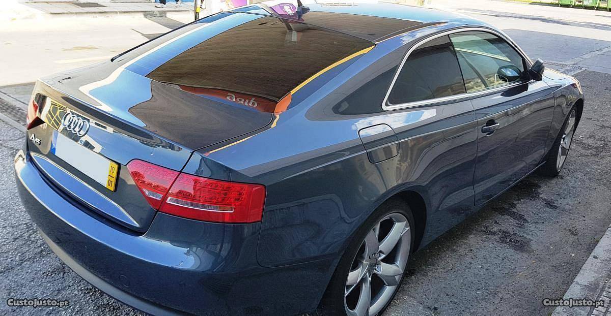 Audi A5 2.0 Tdi Coupe Janeiro/10 - à venda - Ligeiros