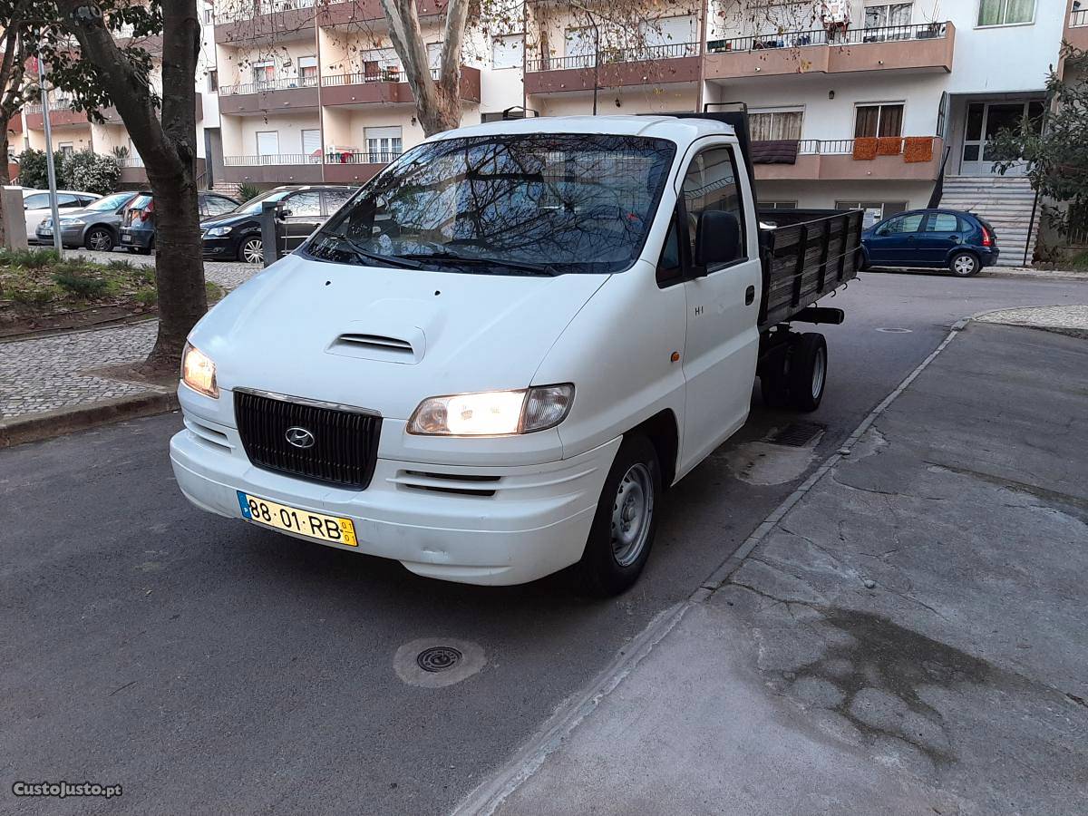 Hyundai H-1 2.5 caixa aberta Janeiro/01 - à venda -