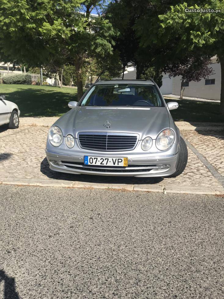 Mercedes-Benz E 270 Avantgard Outubro/03 - à venda -