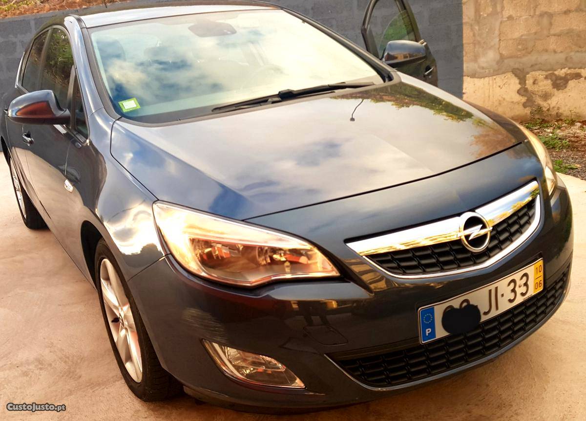 Opel Astra Cosmo Junho/10 - à venda - Ligeiros Passageiros,