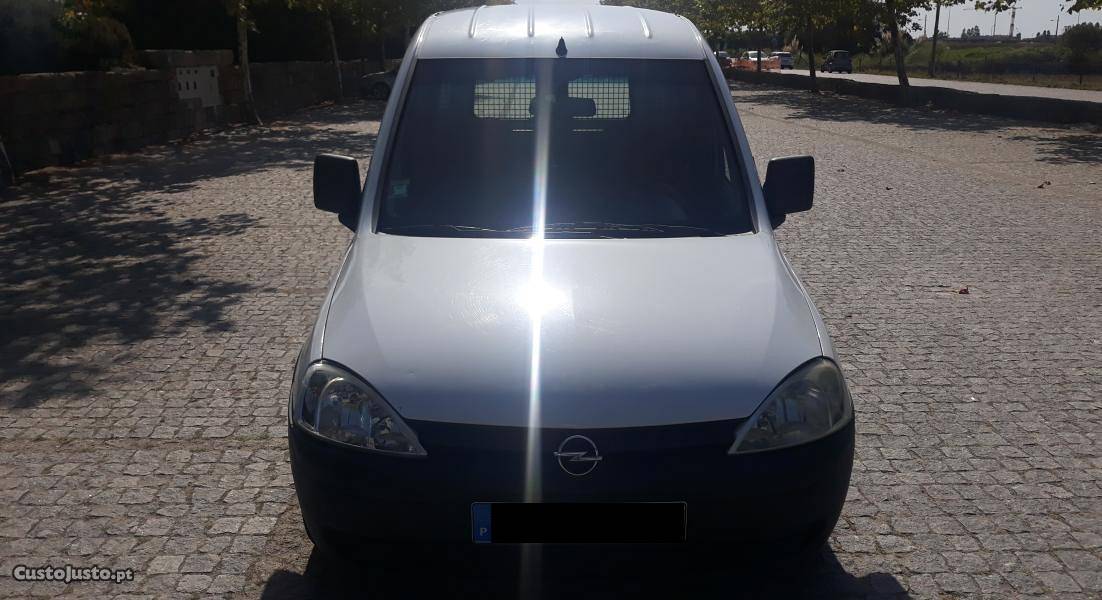 Opel Combo 1.7di Outubro/04 - à venda - Comerciais / Van,