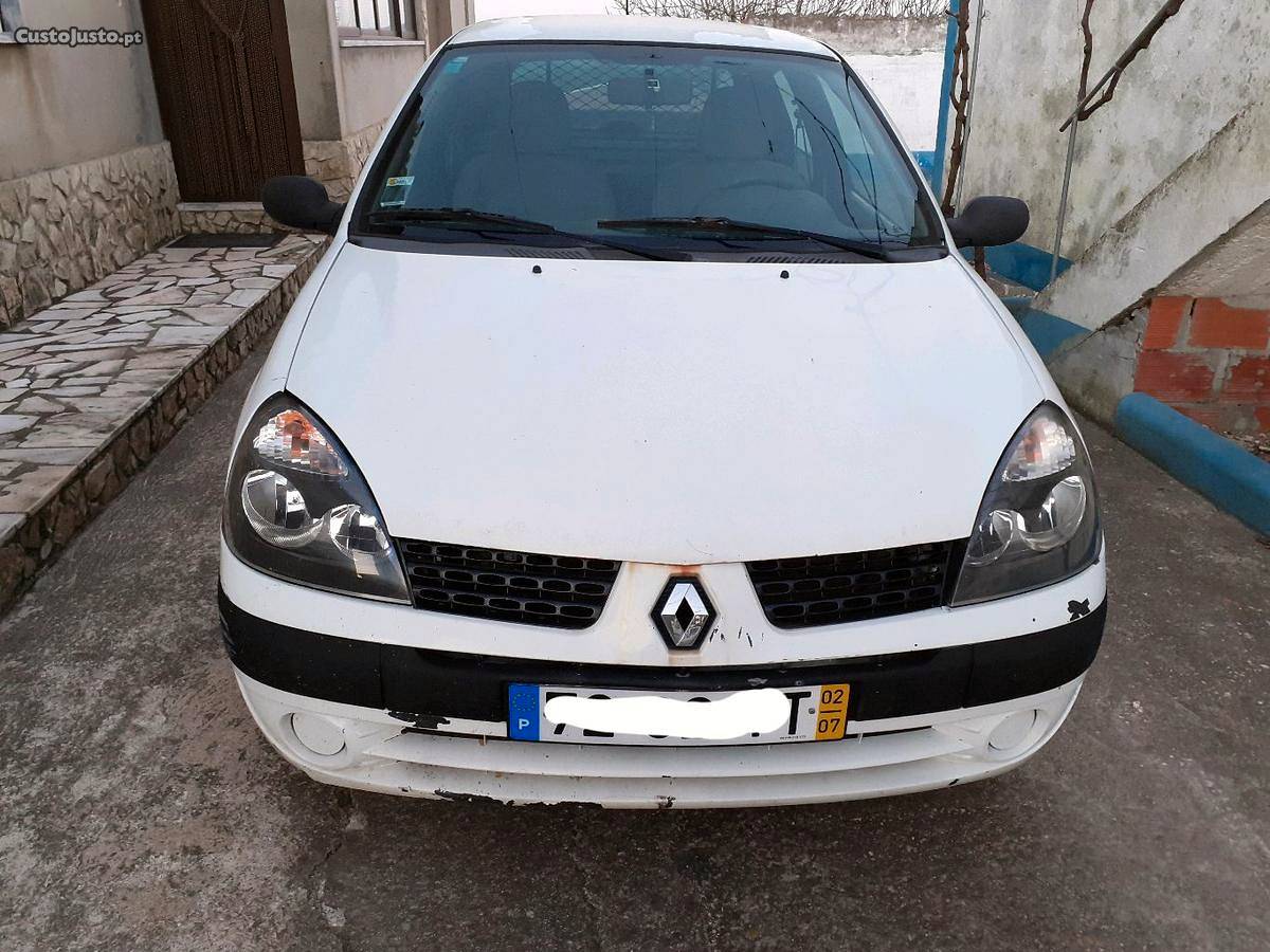 Renault Clio II Julho/02 - à venda - Comerciais / Van,