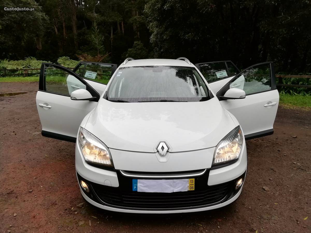 Renault Mégane 1.5 DCI com 110cv Junho/13 - à venda -