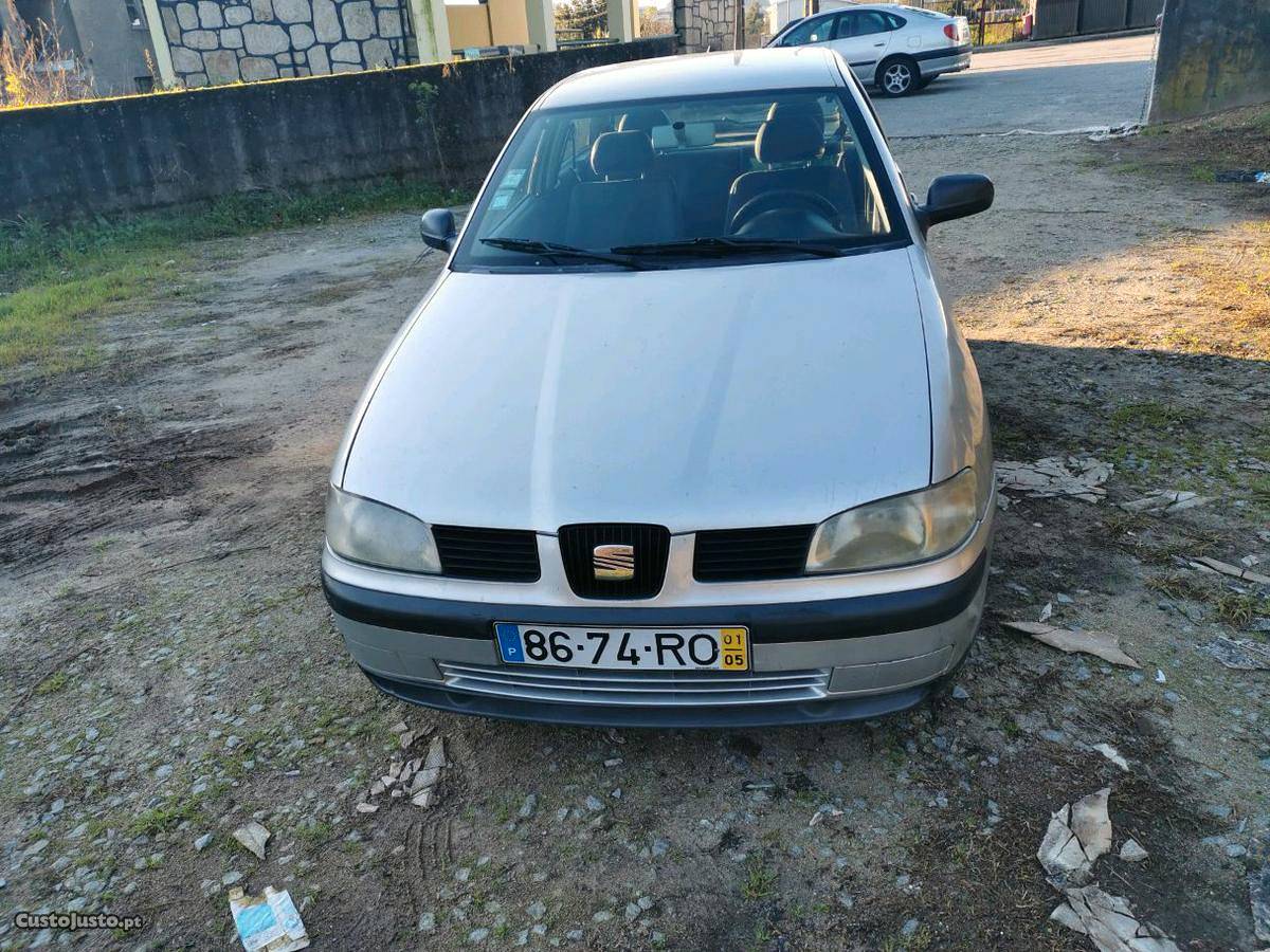 Seat Ibiza 6k2 Maio/01 - à venda - Ligeiros Passageiros,