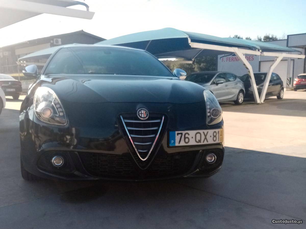 Alfa Romeo Giulietta 1.6 JTD Fevereiro/16 - à venda -